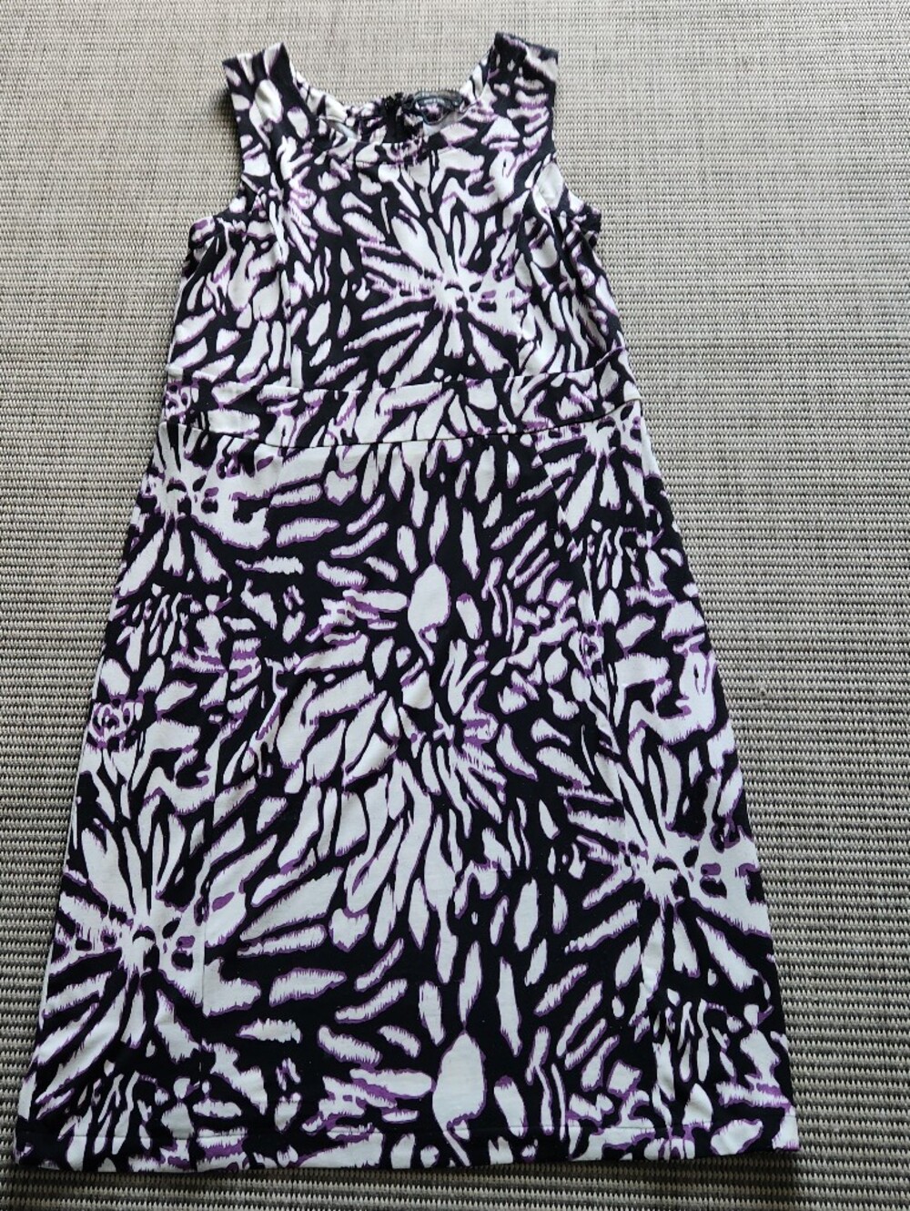 BCBGMAXAZRIA Womens Dress Small S Purple Black White Floral Print Sleeveless
